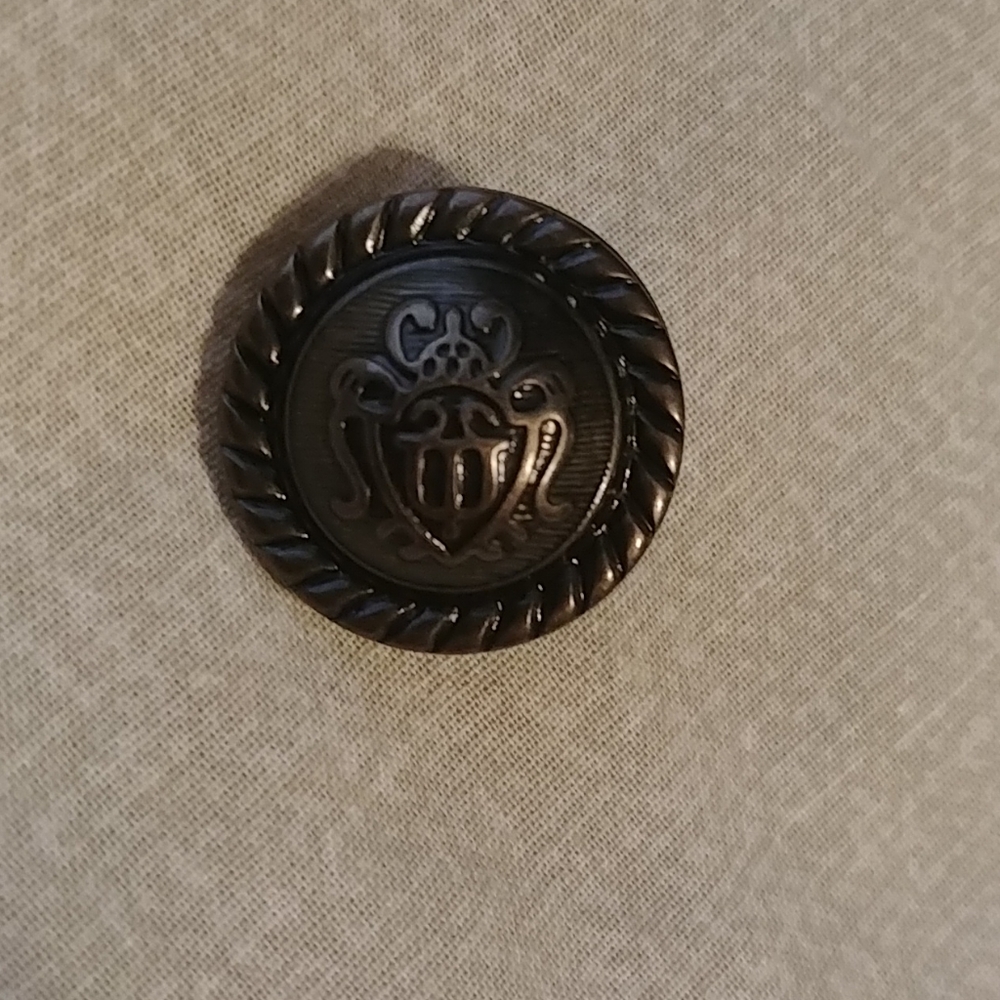 Buttons! (6) - Picture 2 of 4
